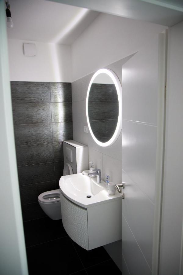 Apartment Mtm สปลิท ภายนอก รูปภาพ